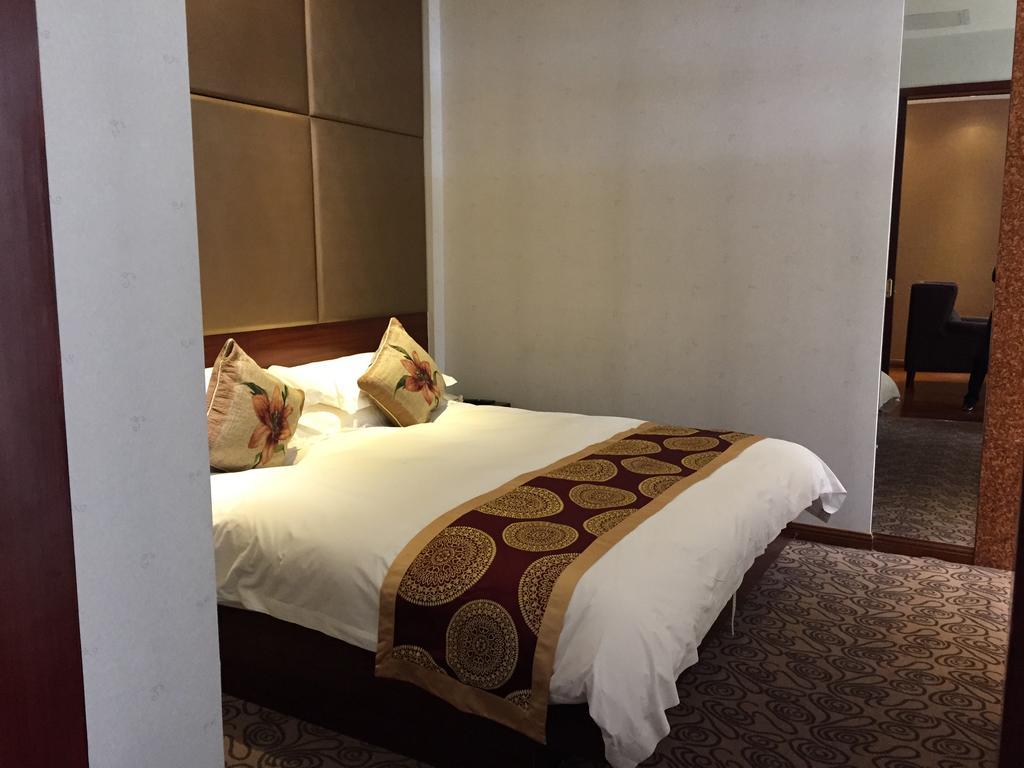 Shanghai Baron Business Bund Hotel Rum bild