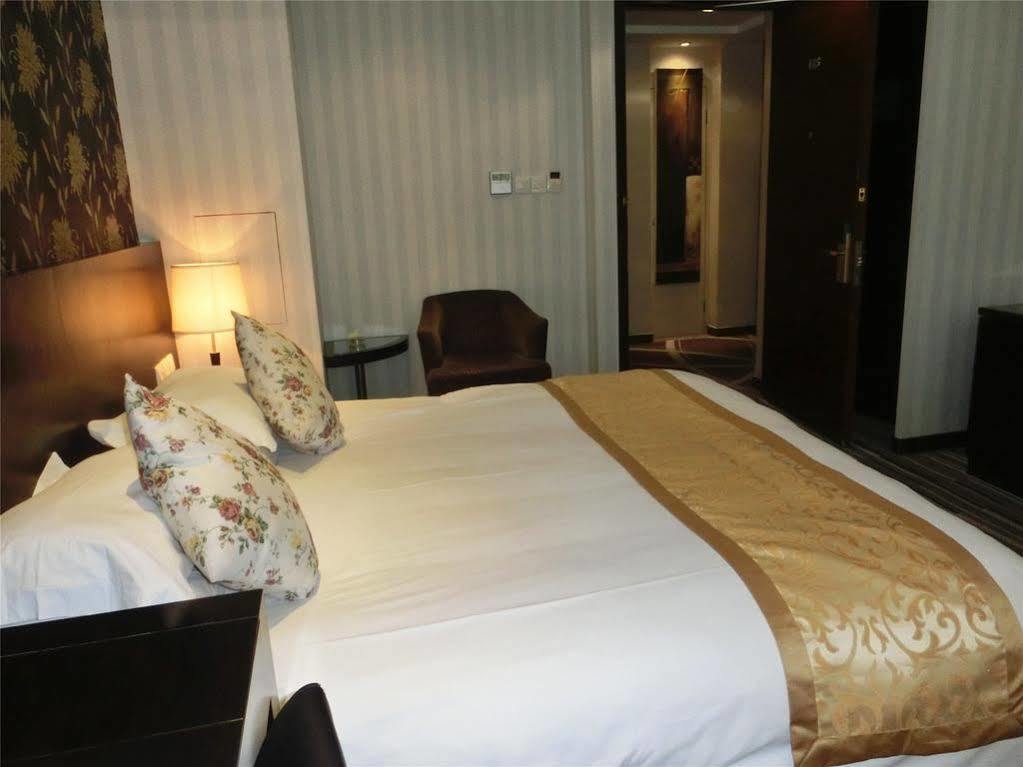 Shanghai Baron Business Bund Hotel Exteriör bild