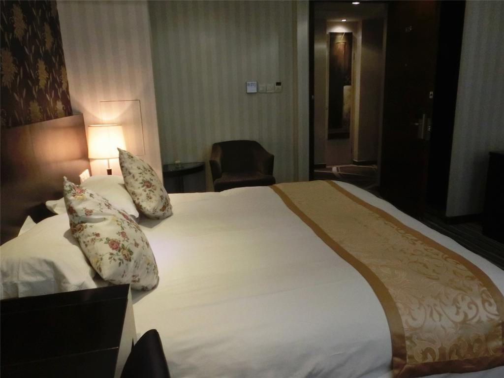 Shanghai Baron Business Bund Hotel Rum bild